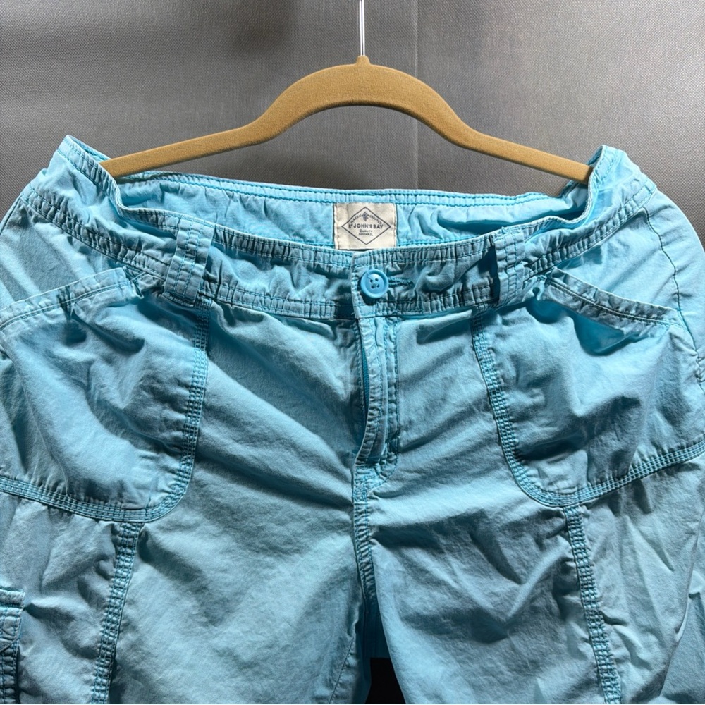 St. John's Bay Sky Blue Chambray Bermuda Cargo Shorts Women's P8 - Picture 4 of 8